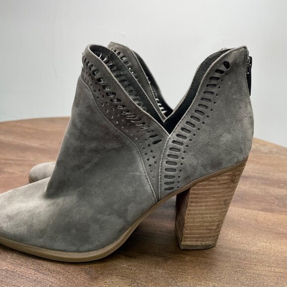 Vince Camuto Ankle Boots Bootie Women's size 9 Gray Heel Leather - Picture 5 of 10